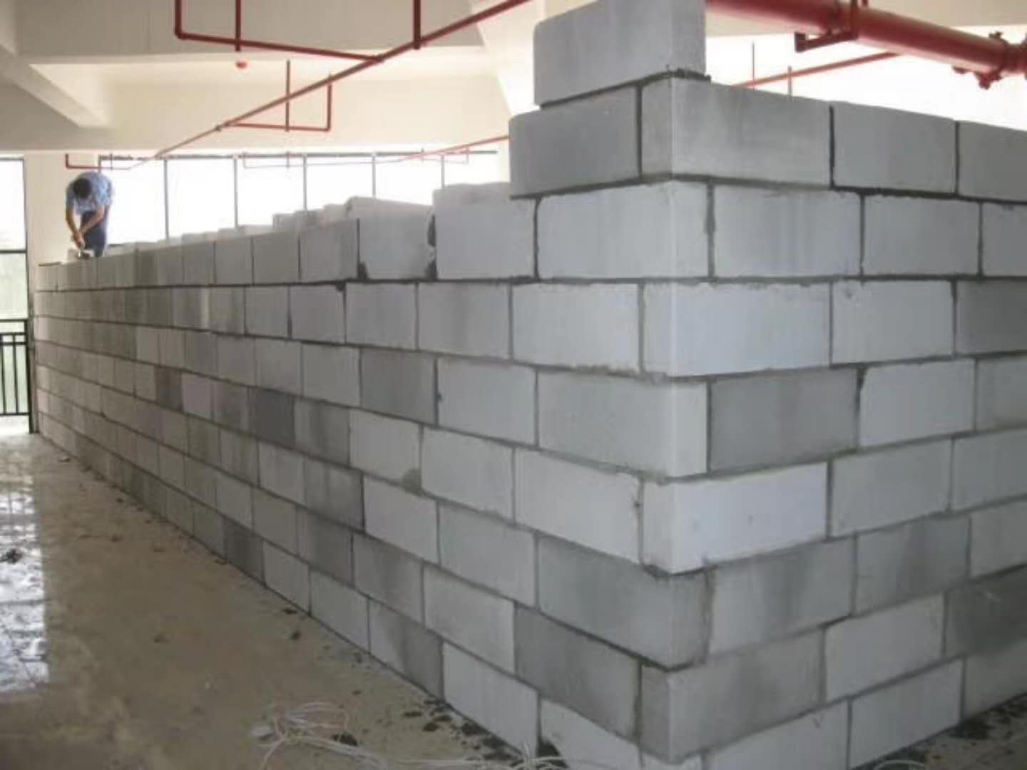 涿州蒸压加气混凝土砌块承重墙静力和抗震性能的研究